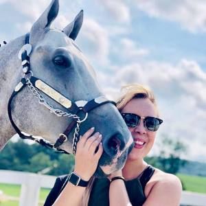 Meet your Posher, Aurora